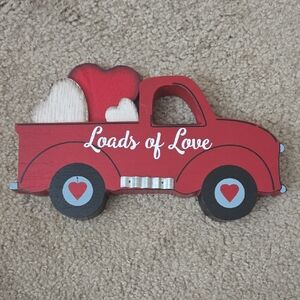Red 'Loads of Love' Wooden Wall Decor